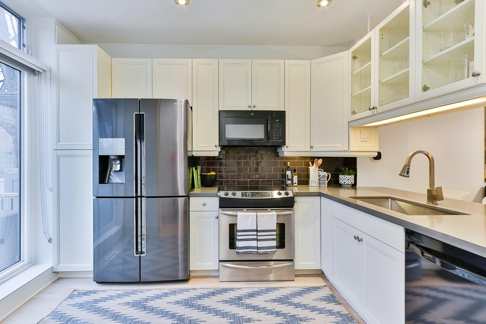 Experience Convenience with Cutting-Edge Kitchen Innovations