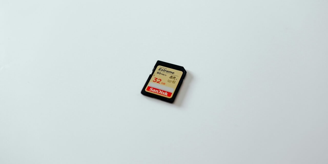 Choosing the Best Memory Card for Action Cams: A Guide to Photo and Video Performance