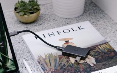 USB 3.2 vs. Thunderbolt: Which Office Tech Interface Reigns Supreme?