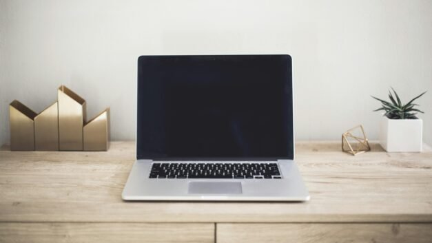Maximize Your Play: Top Tips to Extend Your Gaming Laptop’s Battery Life