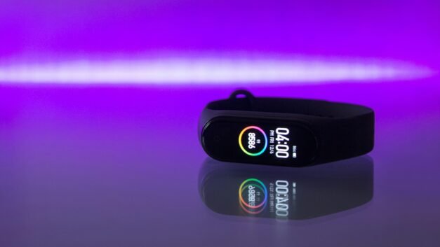 Maximize Your Workouts: How a Fitness Tracker Can Transform Your Routine