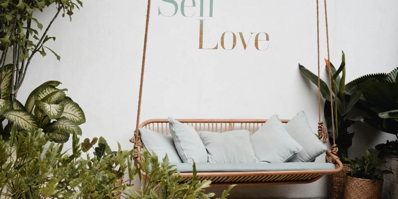 Maximize Your Space: Clever Garden Furniture Solutions for Small Balconies