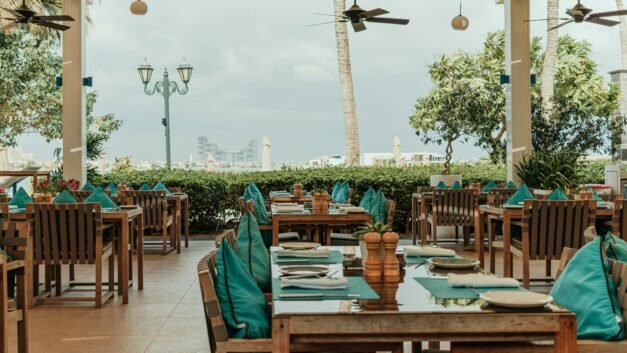 Transform Your Outdoor Space: The Top Lounge Furniture for a Stylish Garden Retreat