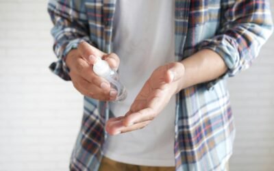 What to consider when buying antibacterial cleaners ?