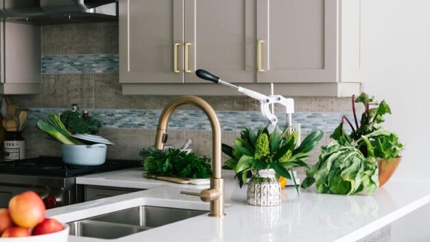 Maximize Your Space: Top 10 Multifunctional Kitchen Devices for Small Areas