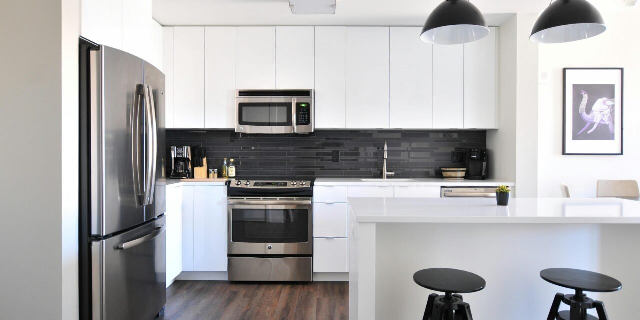 Revolutionize Your Cooking: Top Smart Kitchen Gadgets That Simplify Meal Prep