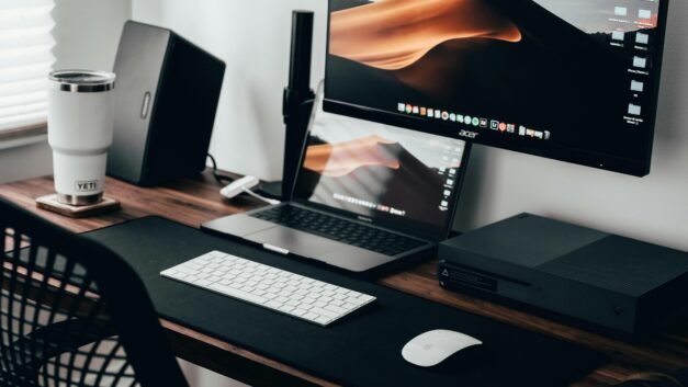 Desktop vs. Laptop: Which Computer is Right for You?