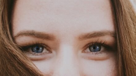 Achieve Fuller Brows: The Ultimate Guide to Makeup Tinted Eyebrow Gel