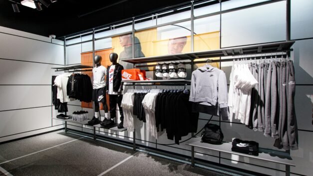 Score Big Savings: Shop High-Quality Functional Sportswear at Unbeatable Prices!