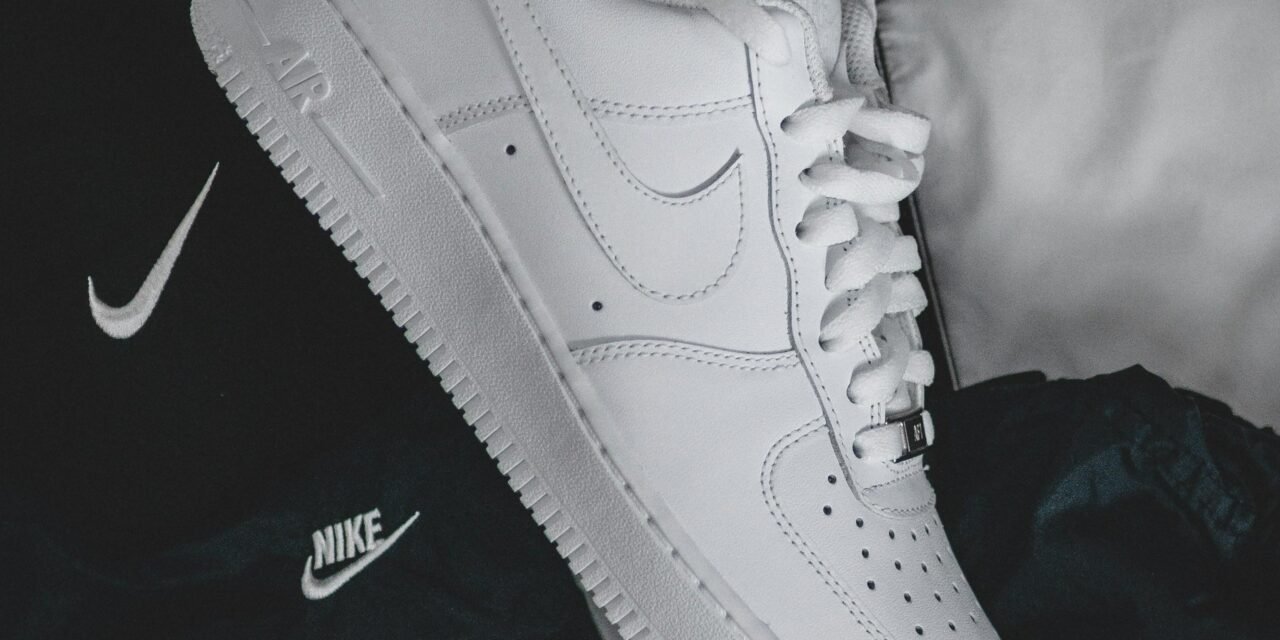 Essential Tips for Choosing the Perfect Sneakers: What to Consider Before You Buy