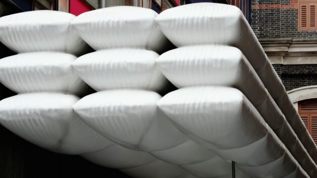 Sleep Soundly: Discover the Best Memory Foam Pillows for Side Sleepers’ Wellness