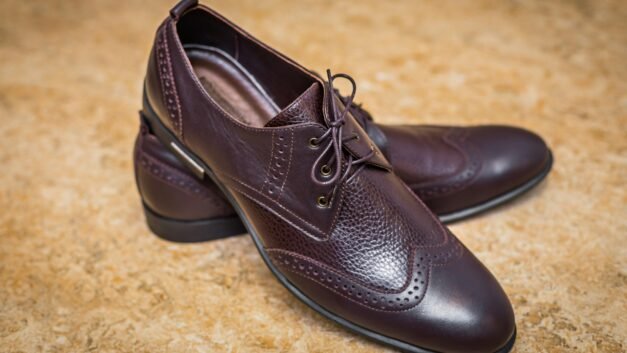 Finding the Perfect Fit: How to Choose Elegant Footwear for Style and Comfort