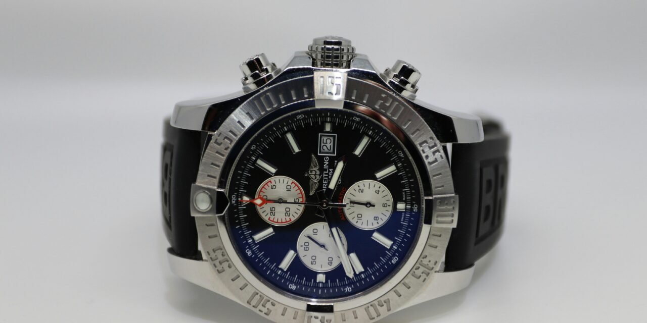 Automatic vs. Quartz Watches: Understanding the Key Differences and Choosing the Right Timepiece