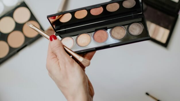 Transform Your Glam: Top Affordable Shimmer Eyeshadows for a Stunning Look